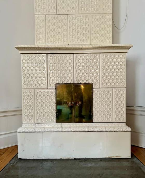 Laegenhet Med Fantastiskt Laege Appartement Stockholm Buitenkant foto